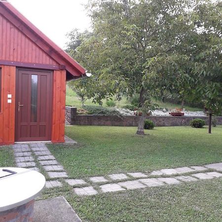 Matyas Apartman Tard Exteriör bild