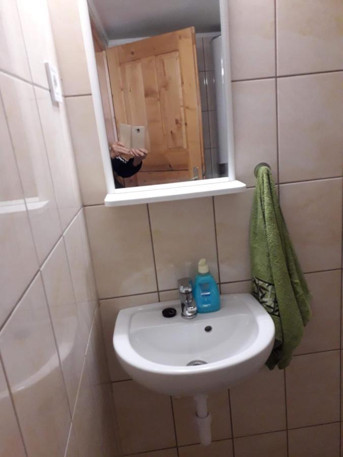 Matyas Apartman Tard Exteriör bild